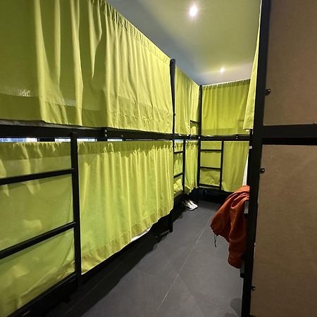Madriz Hostel エクステリア 写真